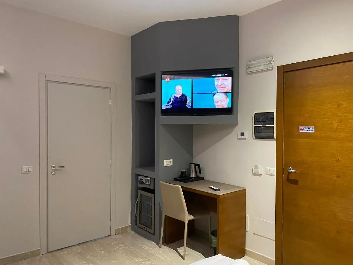 Oasi Village Hotel Μιλάνο 3*,