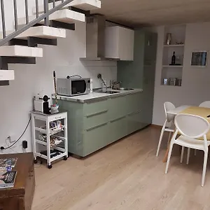 Apartment Domus Navigli, Milan